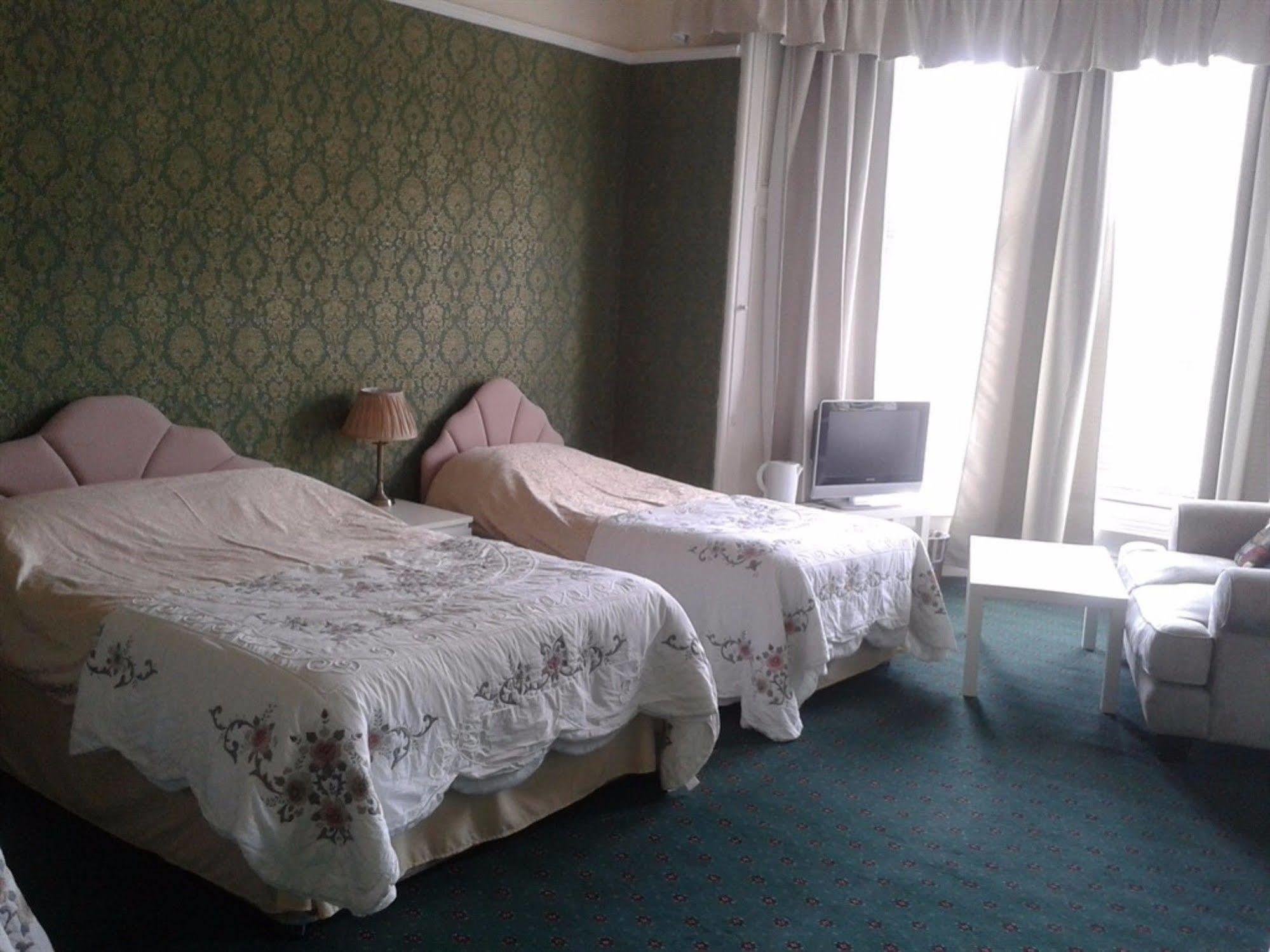 Capital House Hotel Единбург Екстериор снимка