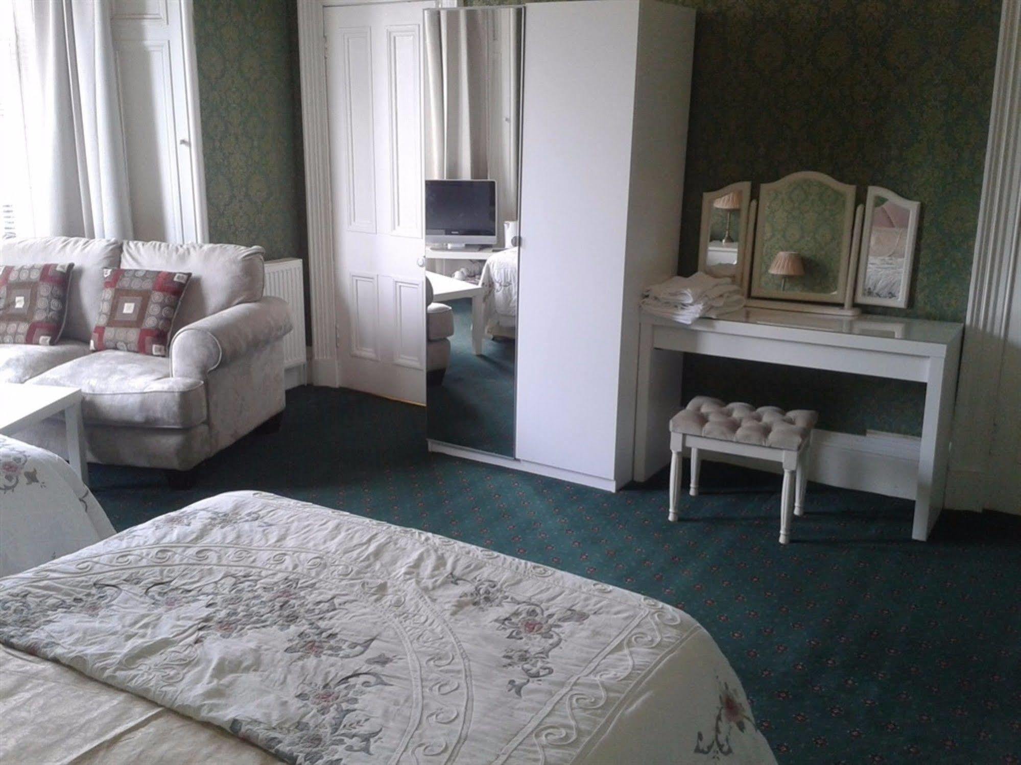Capital House Hotel Единбург Екстериор снимка