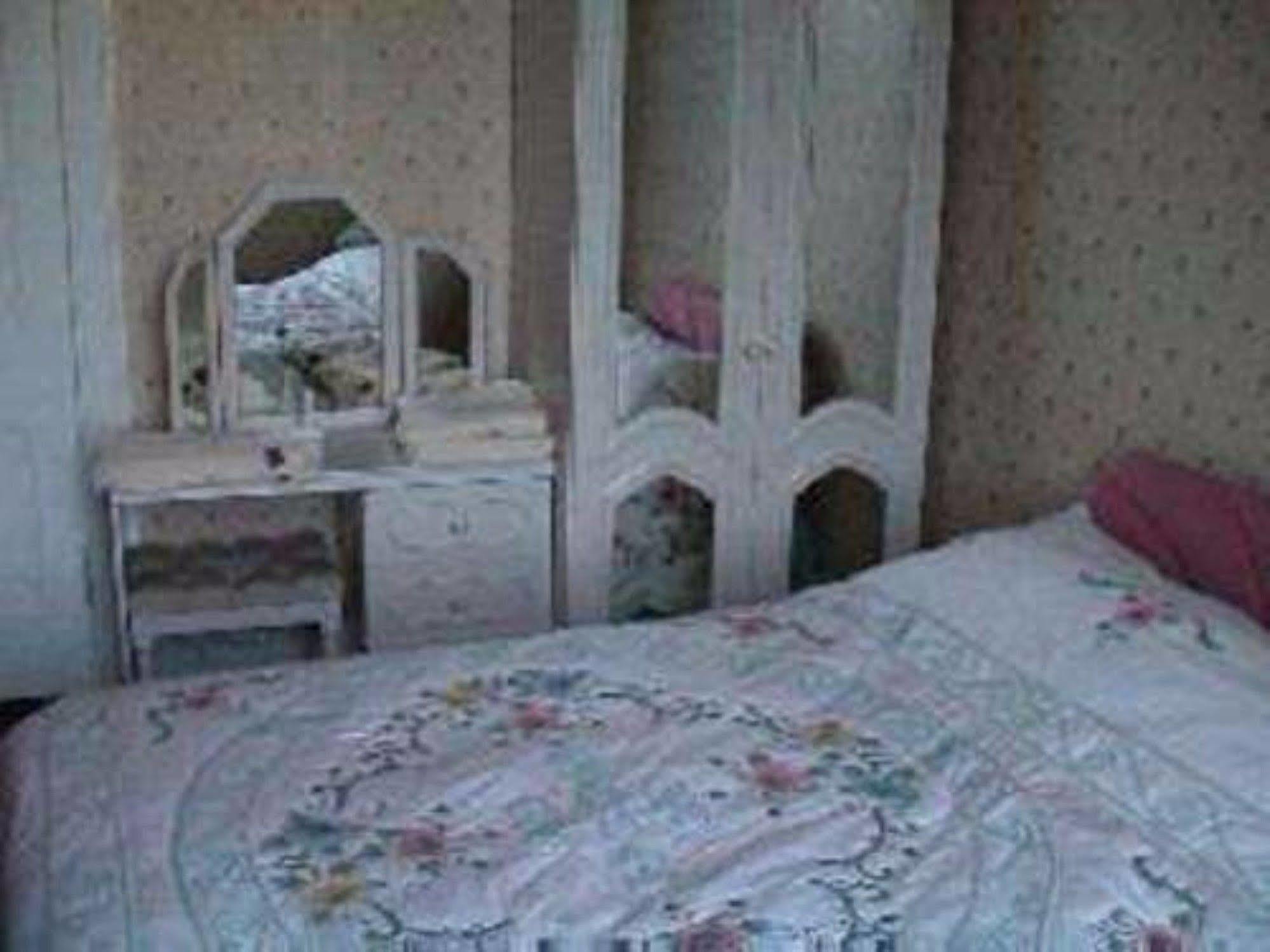 Capital House Hotel Единбург Екстериор снимка