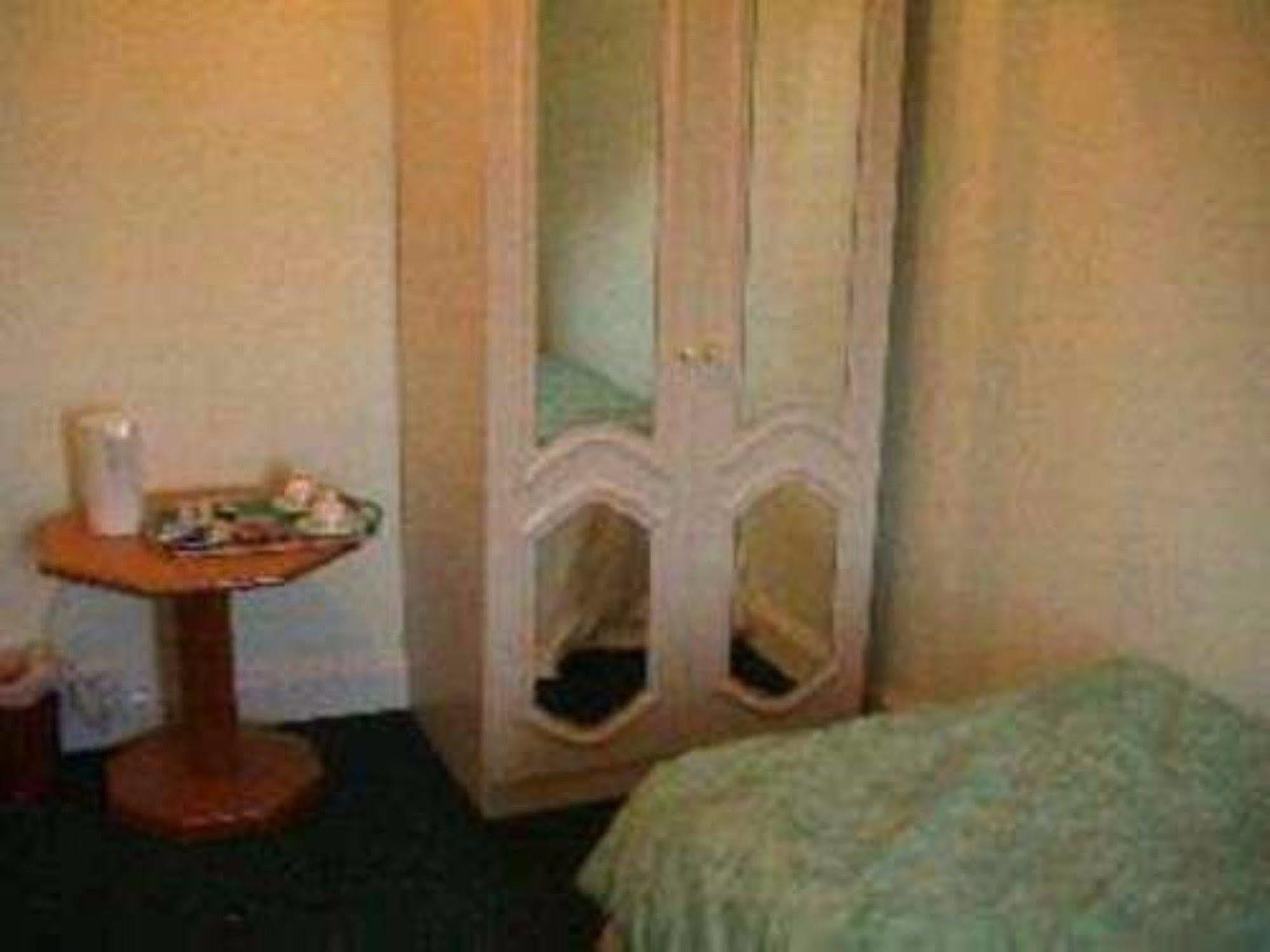 Capital House Hotel Единбург Екстериор снимка
